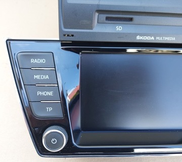 SKODA FABIA III РАДИО НАВИГАЦИОННЫЙ ЭКРАН ДИСПЛЕЯ NAVI SD-READER