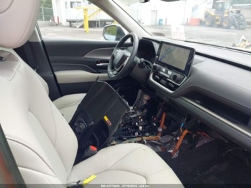 Toyota 2024 Toyota Grand Highlander Hybrid XLE 2024 2.5l 2.5 Hybryda 186KM, zdjęcie 9