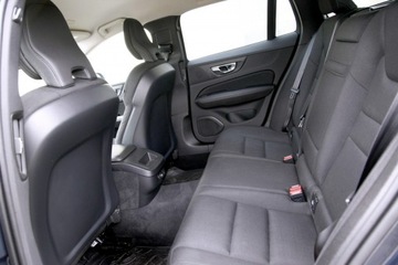 Volvo V60 II  Kombi 2.0 D3 150KM 2019 Volvo V60 Led/Navi/6 Biegów/Parktronic/ Serwis/, zdjęcie 16