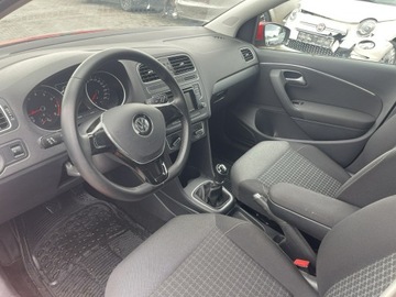 Volkswagen Polo V Hatchback 3d Facelifting 1.0 75KM 2014 Volkswagen Polo Comfortline Klimatyzacja, zdjęcie 5