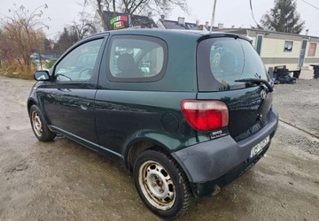 Toyota Yaris I 1.0 i 16V 68KM 2001 Toyota Yaris Toyota Yaris 1.0 Base Benzyna 68KM, zdjęcie 3
