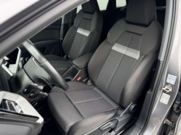 Audi Q4 e-tron 35 170KM 2023 Audi Q4 e-tron Audi Q4 e-tron 35 Advanced 170KM LED Black Pakiet Gwarancja, zdjęcie 24