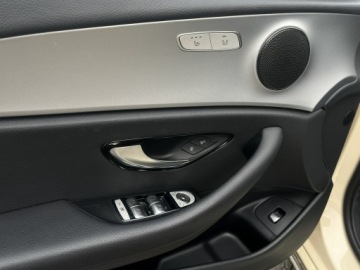 Mercedes Klasa E W213 2019 Mercedes E 220 Automat Bogate wyposażenie 2019, zdjęcie 6