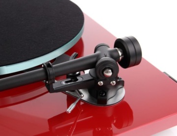 Rega Planar 3 (без вставки) Глянцевый Красный / P3