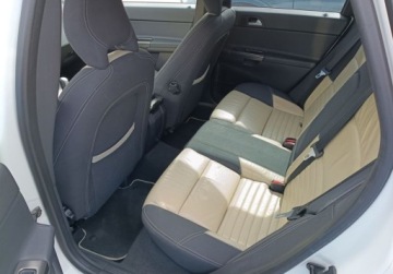 Volvo V50 2.4 D5 180KM 2010 Volvo V50 D5 R-Design Momentum 2.4 Diesel 180KM, zdjęcie 6