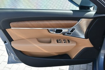 Volvo S90 II Sedan 2.0 T6 310KM 2018 Volvo S90 AWD 2.0 T6 310KM Inscription LONG 2018r., zdjęcie 25