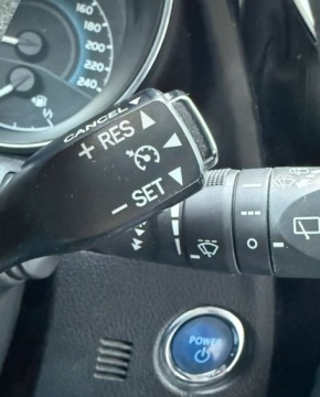 Toyota Auris II Touring Sports Facelifting 1.8 Hybrid 136KM 2016 Toyota Auris salon Polska, Podgrzewane fotele, Kamera 1.8 Hybryda 136KM, zdjęcie 16