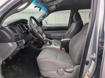Toyota Tacoma II 4.0 239KM 2014 Toyota Tacoma 4.0 benzyna 4x4, zabudowa paki 4.0 Benzyna 239KM, zdjęcie 6