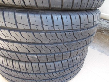 Semperit Van-life 2 205/70 R15 C 106/104R