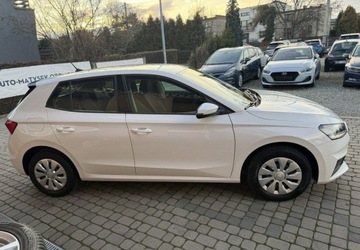 Skoda Fabia IV 2022 Skoda Fabia 1,0 65KM Klima CarPlay Ledy Vat23 Serwis Benzyna 65KM, zdjęcie 4