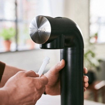 Карбонатор Brita SodaOne черный + бутылка + баллон