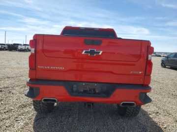Chevrolet Silverado II 2021 Chevrolet Silverado K1500 Rst 2021 5.3 Benzyna 355KM, zdjęcie 2