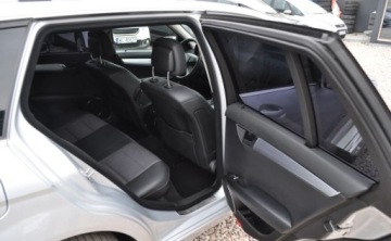 Mercedes Klasa C W204 Kombi T204 1.8 180 CGI BlueEFFICIENCY 156KM 2010 Mercedes-Benz Klasa C 180 CGI Avangarde Automat Benzyna 1.8 Benzyna 156KM, zdjęcie 16