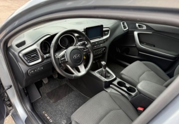 Kia Ceed III Kombi 1.4 T-GDi 140KM 2019 Kia Ceed ASO DO KONCA, grzana kierownica, trzymanie pasa ruchu, 1.4 140KM, zdjęcie 13