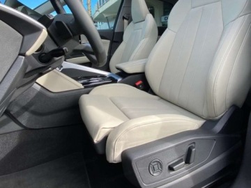 Audi 2026 AUDI Q5 TFSI quattro S line Sportback Suv 2.0 (204 KM) 2026, zdjęcie 3
