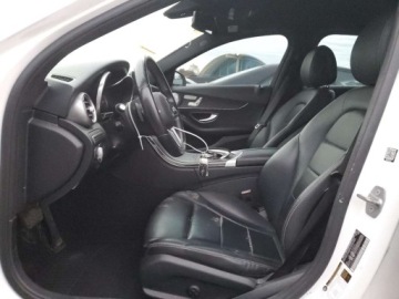 Mercedes Klasa C W205 2019 Mercedes-Benz Klasa C 300 4Matic 2019 2.0 Benzyna 255KM, zdjęcie 7