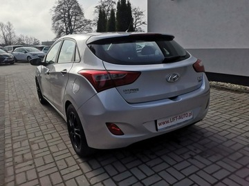 Hyundai i30 II Hatchback 5d 1.6 CRDi 110KM 2015 Hyundai i30 1.6CRDI 110KM Klima ALU Isofix, zdjęcie 7