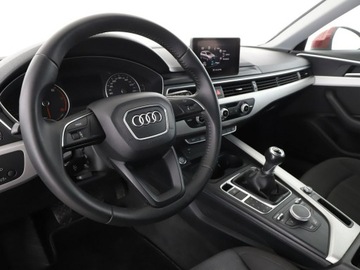 Audi A4 B9 Avant 2.0 35 TFSI  150KM 2019 Audi A4 Avant navi klima auto kamera i czujniki, zdjęcie 13