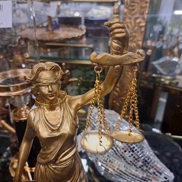 Temida rzeźba prezent figurka bogini sprawiedliwości 39,5 cm prezent