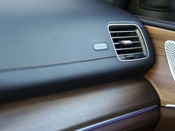 Mercedes GLE V167 SUV Facelifting 2.0 300d 269KM 2026 MERCEDES-BENZ GLE 300 d 4-Matic AMG Line 2.0 (269KM) 2026, zdjęcie 8