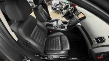 Opel Insignia I Hatchback 1.8 Twinport ECOTEC 140KM 2009 Opel Insignia 1.8i COSMO 140PS OPŁACONY 116.000km, zdjęcie 12