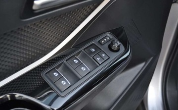 Toyota C-HR I Crossover 1.8 Hybrid 122KM 2018 Toyota C-HR 1.8 Hybryda Kamera Cofania Nawigacja Grz.siedzenia 1.8 Hybryda, zdjęcie 24