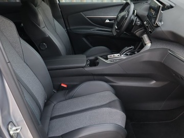 Peugeot 3008 II Crossover Facelifting  1.2 PureTech 130KM 2023 Peugeot 3008 1.2 PureTech, Salon Polska, zdjęcie 8