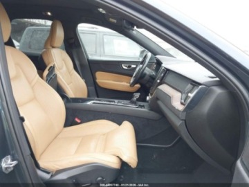 Volvo XC60 II 2021 Volvo XC 60 T6 Inscription 2021 2.0 Benzyna 316KM, zdjęcie 9