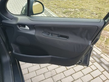 Peugeot 207 2012 Peugeot 207 1.4hdi Wersja URBAN Klimatronic, zdjęcie 18