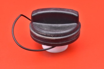 КРЫШКА ТОПЛИВОБАЛКА OPEL MOKKA A 12-15