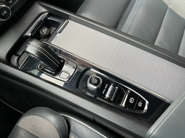 Volvo XC60 II 2020 Volvo XC 60 2.0 diesel automat zarej w PL bezwypadkowy ksiazka serwis, zdjęcie 17