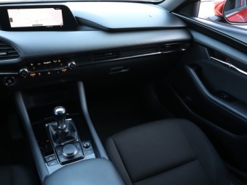 Mazda 3 IV Hatchback 2.0 Skyactiv-X 180KM 2019 Mazda 3 2.0 Skyactiv-X, Salon Polska, zdjęcie 7