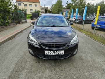 Opel Astra J Hatchback 5d 1.4 Turbo ECOTEC 120KM 2011 Opel Astra Opłacona Zdrowa Zadbana Serwisowana, zdjęcie 1