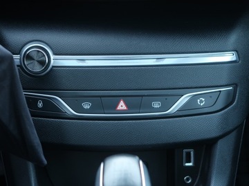 Peugeot 308 II SW 1.2 PureTech 110KM 2016 Peugeot 308 1.2 PureTech, Klima, Klimatronic, zdjęcie 16