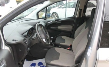 Ford Tourneo Courier I Mikrovan Facelifting 1.0 EcoBoost 100KM 2019 Ford Tourneo Courier Benzyna 99KM, zdjęcie 8