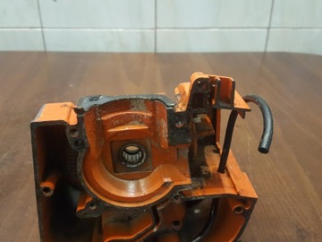 STIHL 015 КАРТРИДЖ КОРПУС ДВИГАТЕЛЯ ПОЛУБЛОК