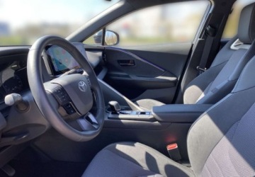 Toyota C-HR II SUV 2.0 Hybrid Dynamic Force 197KM 2024 Toyota C-HR 2.0 Hybrid Dynamic Force Executive Salon PL VAT 23 1 wlasci, zdjęcie 17