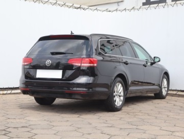 Volkswagen Passat B8 Variant 1.8 TSI BlueMotion Technology 180KM 2018 VW Passat 1.8 TSI, Salon Polska, Automat, Navi, zdjęcie 4