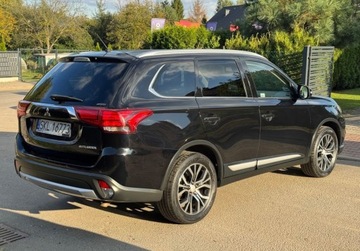 Mitsubishi Outlander III SUV Facelifting 2015 2.2 DI-D 150KM 2016 Mitsubishi Outlander 2,2 150KM AWD AUTOMAT 7os FullLED I wlasciciel Salon, zdjęcie 7