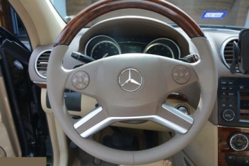 Mercedes Klasa GL X164 Off-roader Facelifting 450 340KM 2011 Mercedes GL 450 340 KM 4Matic 7G-TRONIC 2011r, zdjęcie 27