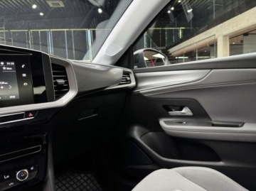 Opel Mokka II SUV 1.2 Turbo 130KM 2023 Opel Mokka Elegance Kamera cofania CarPlayAndroid Auto Blind Spot LED, zdjęcie 18