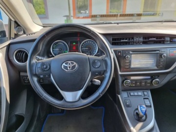 Toyota Auris II Touring Sports Hybrid 135 136KM 2014 Toyota Auris Auri II Hybrid Edition Sport Pelen serwis ASO Ladny 1.8, zdjęcie 8