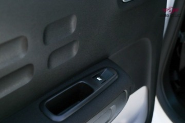 Citroen C3 III Hatchback 1.5 BlueHDi 102KM 2018 Citroen C3 Fv 23% * Pełny Serwis ASO * Org., zdjęcie 32