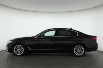 BMW Seria 5 G30-G31 Limuzyna Facelifting 2.0 530i 252KM 2022 BMW 5 530i xDrive, Serwis ASO, 4X4, Automat, zdjęcie 2