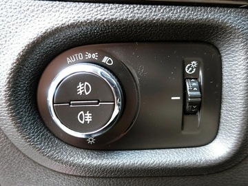 Opel Astra K Hatchback 5d 1.4 Turbo 150KM 2016 Opel Astra KRAJOWY Bezwypadkowy TURBO 150KM ELITE, zdjęcie 17