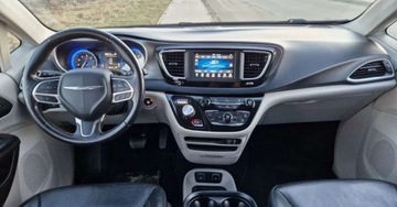 Chrysler Pacifica II 3.6 V6 291KM 2020 Chrysler Pacifica 3.6 V6 291KM Skora LED El. DrzwiKlapa 3.6 Benzyna 291KM, zdjęcie 6