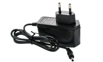 Светодиодная рабочая лампа 48 Вт, перезаряжаемая, с магнитным держателем.