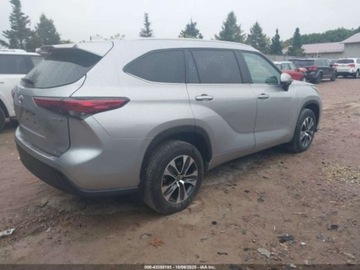 Toyota Highlander III 2023 Toyota Highlander 2023 TOYOTA HIGHLANDER HYBRID XLE 2.5 Hybryda 186KM, zdjęcie 5