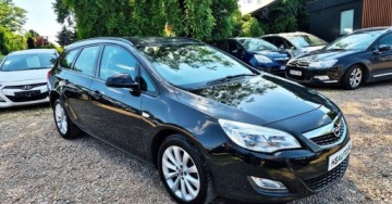 Opel Astra J Sports Tourer Facelifting 1.4 Turbo ECOTEC 120KM 2013 Opel Astra BENZYNA pol skora NISKI PRZEBIEG serwis ASO super okazja, zdjęcie 7