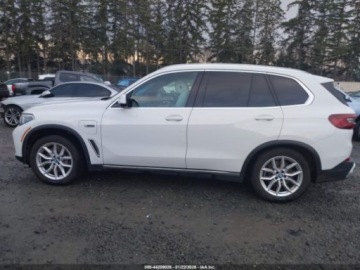BMW X5 G05 2023 BMW X5 Phev xDrive45e 2023 3.0 Hybryda 282KM, zdjęcie 2